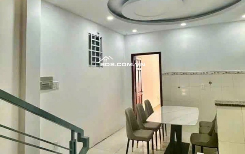 64M2 X 4 TẦNG  ĐƯỜNG 5M XE TẢI ĐỔ CỔNG - NGAY TRUNG TÂM CHỢ VẢI  NHỈNH 7 TỶ