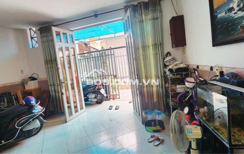  BÁN NHÀ HẺM PHÚ THỌ HÒA – NGAY CHỢ VẢI – 3 TẦNG – CHỈ 5 TỶ