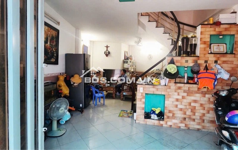  BÁN NHÀ HẺM PHÚ THỌ HÒA – NGAY CHỢ VẢI – 3 TẦNG – CHỈ 5 TỶ