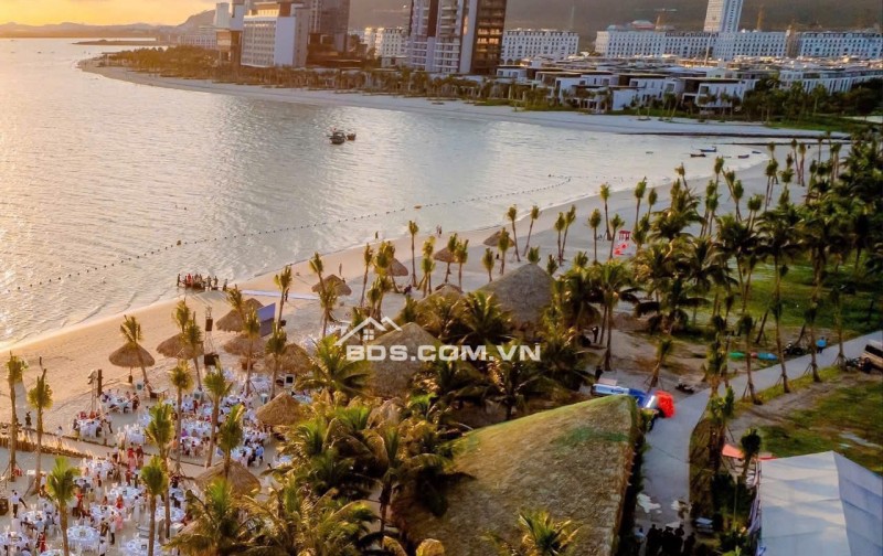 Qũy căn hiếm Studio Aria Bay Hạ Long Đông Nam Full giá chỉ 2,2 tỷ + Ck 16%