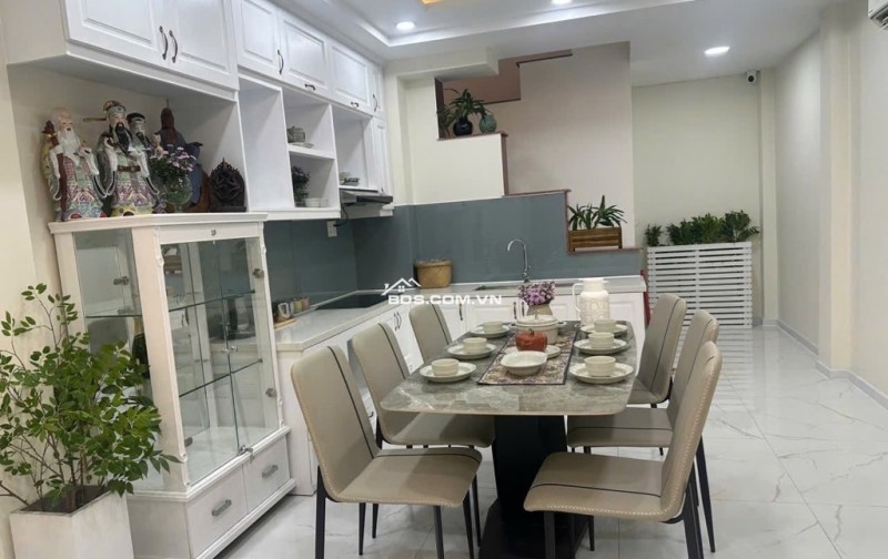 CHỦ GIẢM 700 TRIỆU – HXH – NHÀ 5 TẦNG MỚI ĐẸP – FULL NỘI THẤT – CHỈ 9,9 TỶ 