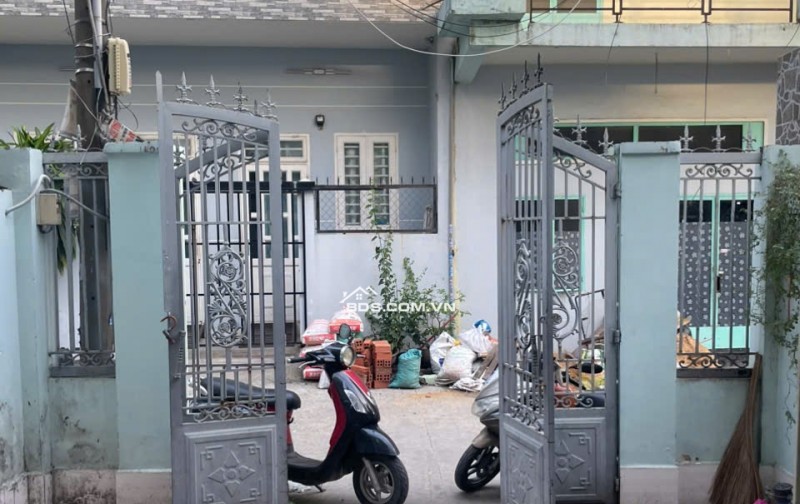 NHÀ ĐẸP HXH 8M – Ô TÔ ĐỂ TRONG NHÀ – SÁT MẶT TIỀN LÃ XUÂN OAI – CHỈ 6.4 TỶ