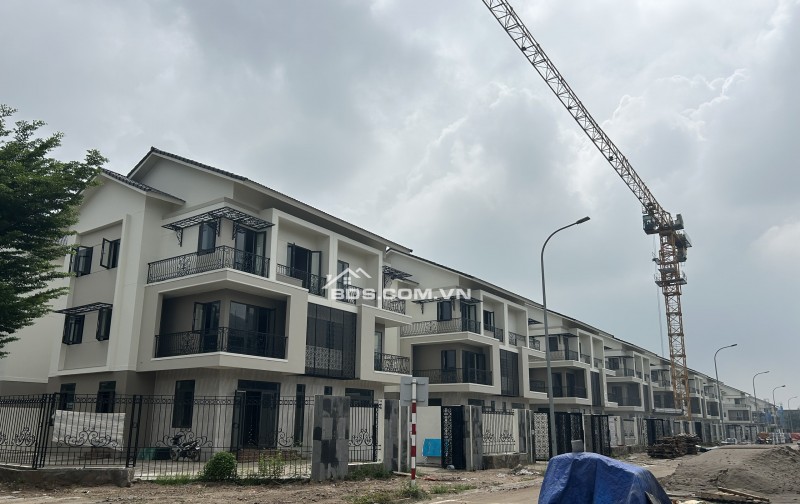  BIỆT THỰ SONG LẬP SÁT CỔNG CHÍNH – VỊ TRÍ ĐẶC BIỆT TẠI CENTA RIVERSIDE