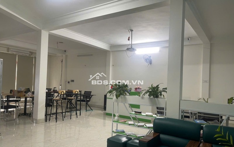 Cho thuê văn phòng 120m²- FULL nội thất ,ngăn chia phòng riêng Số 428 Hồ Tùng Mậu, 0359196789