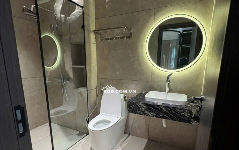 Hiếm, Nhà Long Biên Ô tô vào nhà, 50m x 6 tầng, thang máy, nội thất xịn giá nhỉnh 10 tỷ