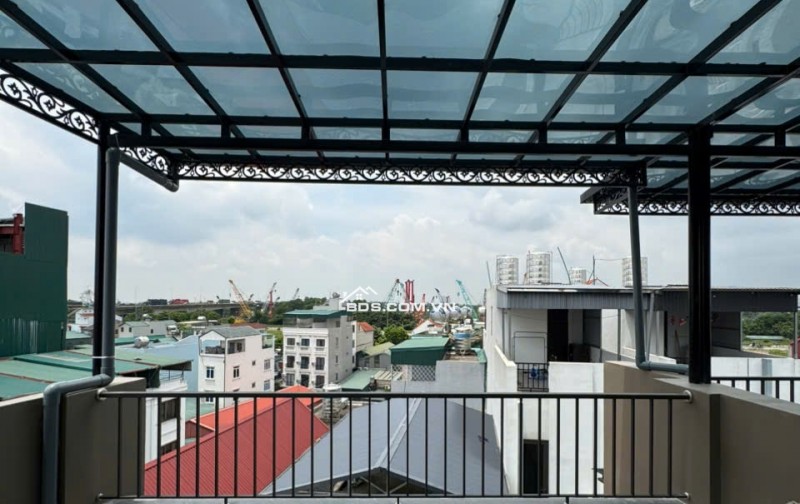 Hiếm, Nhà Long Biên Ô tô vào nhà, 50m x 6 tầng, thang máy, nội thất xịn giá nhỉnh 10 tỷ