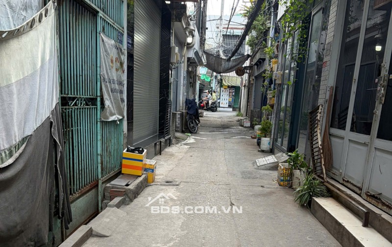 BÁN NHÀ 237/33/10 PHẠM VĂN CHIÊU, GÒ VẤP. HẺM THÔNG 3M, SHR, 3,7 TỶ. LH:0983552799.