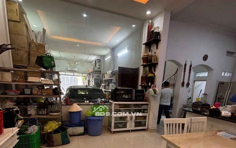Bán Nhà Làm Văn Phòng Kho 80M2 Hòa Bình Tân Phú - Hẻm Xe Tải - 11.2 Tỷ