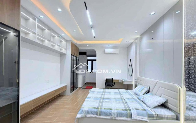 Bán Nhà Hẻm 12M Như Mặt Tiền Lê Văn Quới 82M2 6 Tầng Thang Máy 450KG - 14.6 Tỷ
