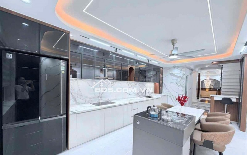 Bán Nhà Hẻm 12M Như Mặt Tiền Lê Văn Quới 82M2 6 Tầng Thang Máy 450KG - 14.6 Tỷ