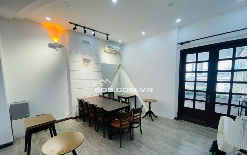  BÁN NHÀ MẶT TIỀN QUỐC LỘ 22 - 5 TẦNG BTCT - KHÔNG VƯỚNG QUY HOẠCH - GIÁ CỰC TỐT! Í: