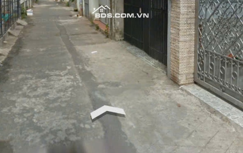 HÀNG SIÊU HIẾM NGAY NGÃ TƯ THỦ ĐỨC – Ô TÔ ĐỂ TRONG NHÀ