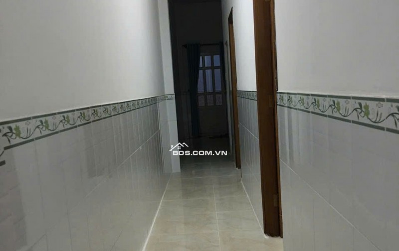 HÀNG SIÊU HIẾM NGAY NGÃ TƯ THỦ ĐỨC – Ô TÔ ĐỂ TRONG NHÀ