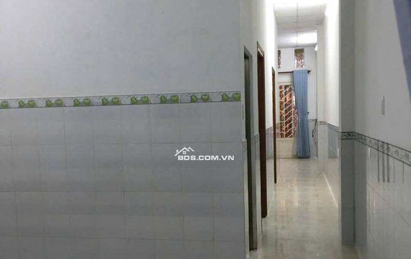 HÀNG SIÊU HIẾM NGAY NGÃ TƯ THỦ ĐỨC – Ô TÔ ĐỂ TRONG NHÀ