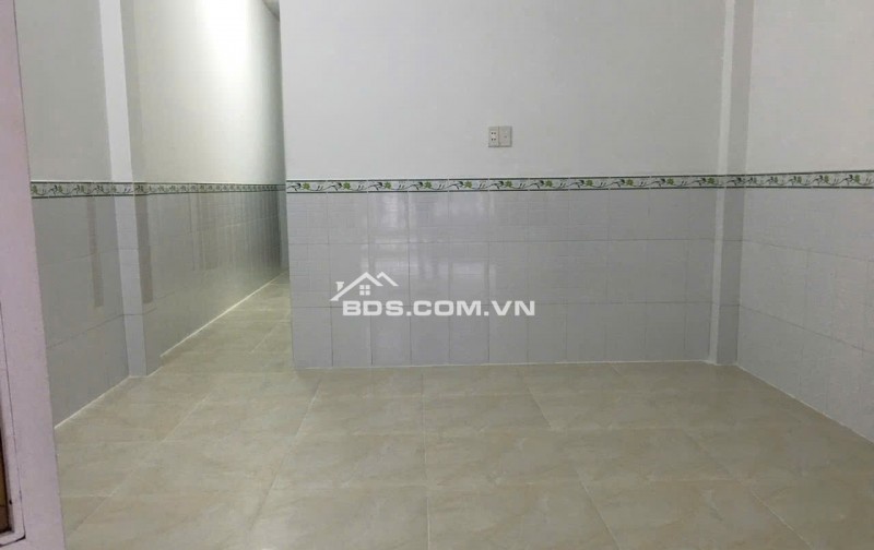 HÀNG SIÊU HIẾM NGAY NGÃ TƯ THỦ ĐỨC – Ô TÔ ĐỂ TRONG NHÀ