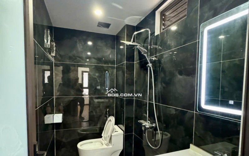 Siêu phẩm gần Aeon Mall - Long Biên, Ô tô đổ cửa Nhà mới 6 tầng thang máy, rá 8 tỉ xíu