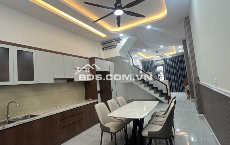Bán nhà giá đầu tư. Dọn vào ở ngay, phù hợp cả gia đình