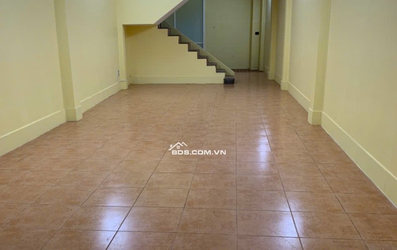 CHO THUÊ NHÀ NGUYÊN CĂN ÔNG ÍCH KHIÊM - QUẬN 11 GẦN ĐẦN SEN. LH:0918515779.