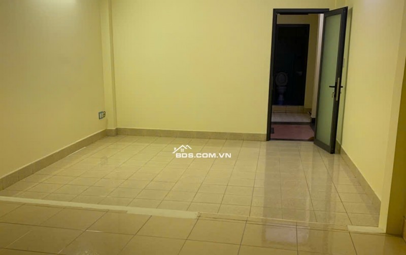 CHO THUÊ NHÀ NGUYÊN CĂN ÔNG ÍCH KHIÊM - QUẬN 11 GẦN ĐẦN SEN. LH:0918515779.