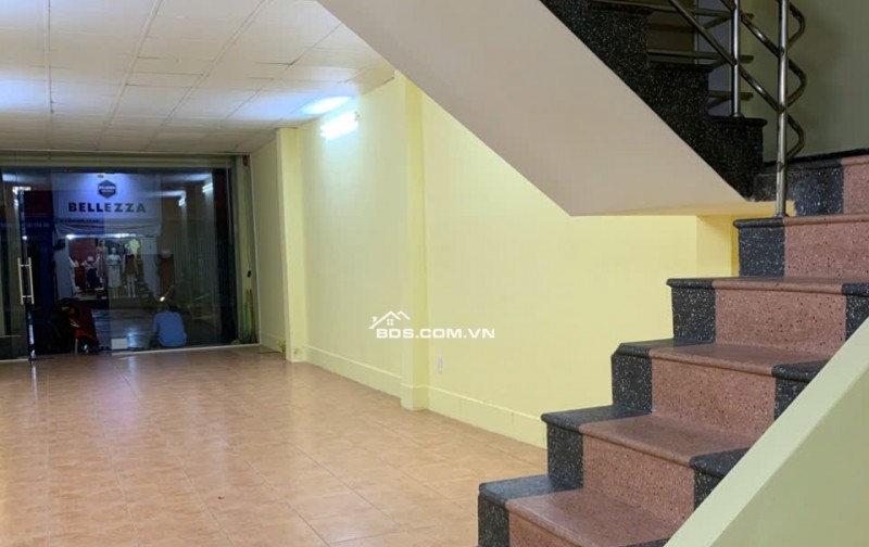 CHO THUÊ NHÀ NGUYÊN CĂN ÔNG ÍCH KHIÊM - QUẬN 11 GẦN ĐẦN SEN. LH:0918515779.