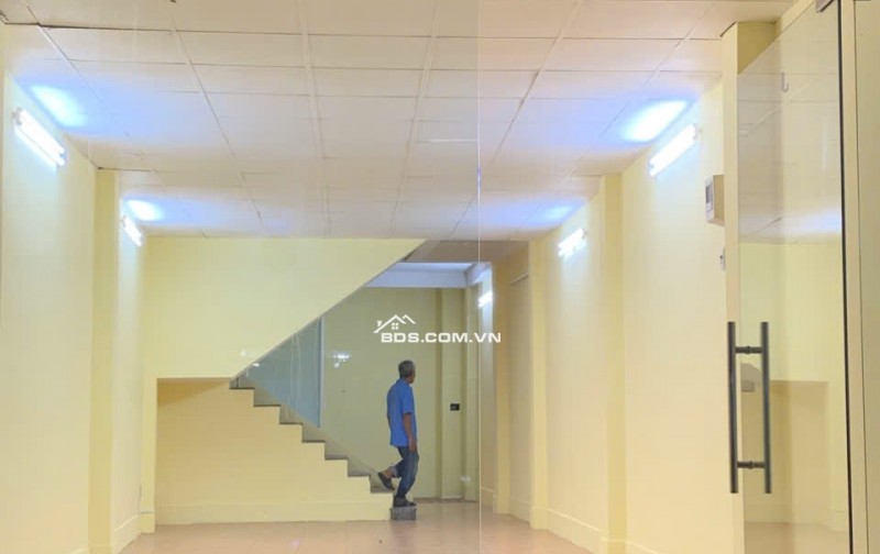 CHO THUÊ NHÀ NGUYÊN CĂN ÔNG ÍCH KHIÊM - QUẬN 11 GẦN ĐẦN SEN. LH:0918515779.