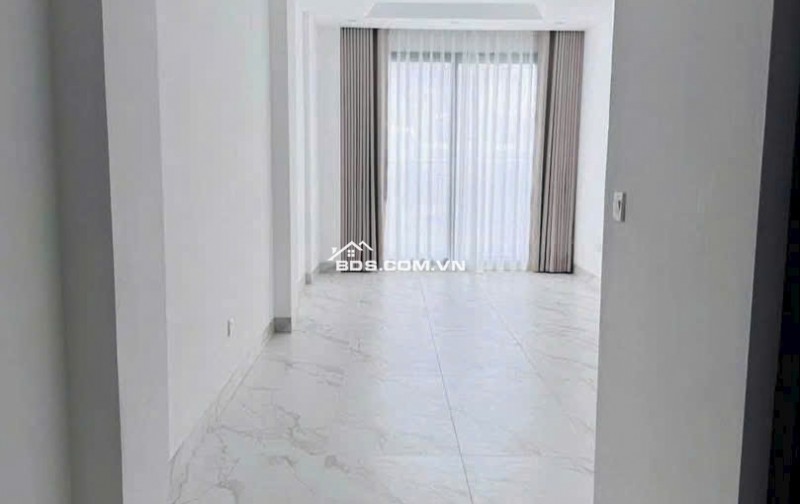  CHO THUÊ NHÀ MỚI -ĐẦU NGÕ PHỐ KHÂM THIÊN - GIÁ THƯƠNG LƯỢNG