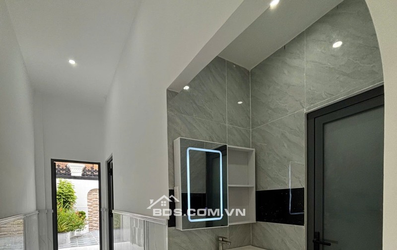 MUA NHÀ PHỐ TẠI CẦN ĐƯỚC - TẶNG NGAY GÓI THIẾT KẾ NỘI THẤT TRỊ GIÁ 100TR. LH:0344069492.