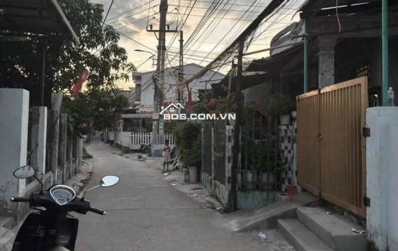  890 triệu. Chìa khóa trao tay căn nhà Tân Phú Trung, Củ Chi. Sổ Hồng Riêng