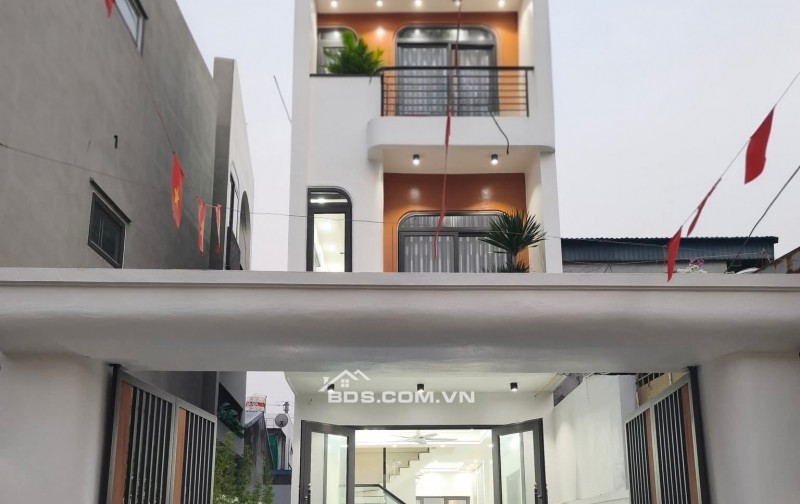 BÁN NHÀ ĐẸP 3.2 TỶ 3 TẦNG 96M2 CÓ SÂN Ô TÔ NGÕ ĐƯỜNG THÁI BÌNH