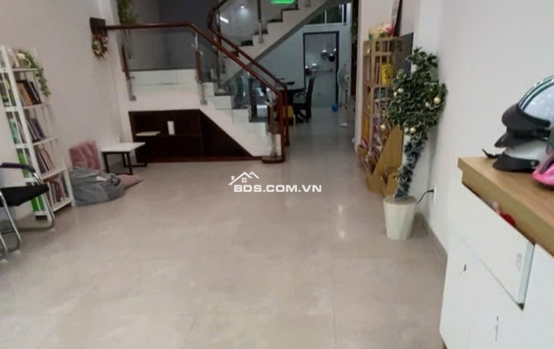 Bán nhà riêng tại ngay khúc giao Huỳnh Tấn Phát và Nguyễn Thị Thập, quận 7