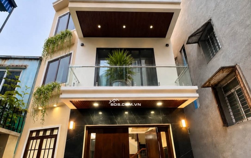 BÁN NHÀ ĐẸP 2.63 TỶ 3 TẦNG 48M2 SAU NHÀ MẶT ĐƯỜNG TRẦN QUANG KHẢI
