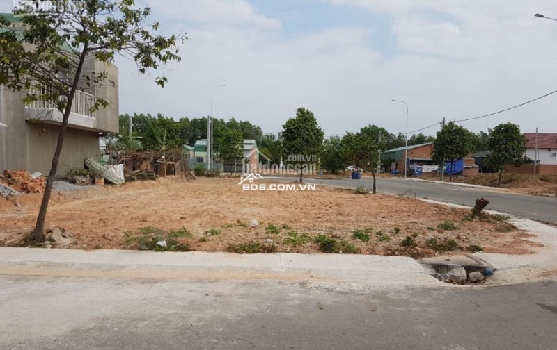 CHỦ NGỘP BÁN RẺ LÔ ĐẤT 250M2 NGAY TRƯỜNG HỌC - CHỢ VÀ KCN GIÁ CHỈ 340TR
