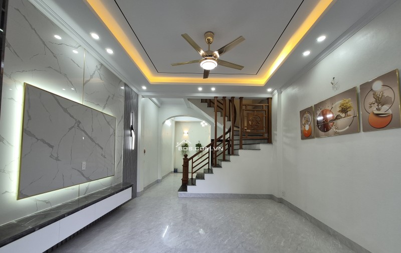BÁN NHÀ ĐẸP 2.45 TỶ 3 TẦNG 50M2 ( HƯỚNG BẮC ) NGÕ ĐIỆN BIÊN