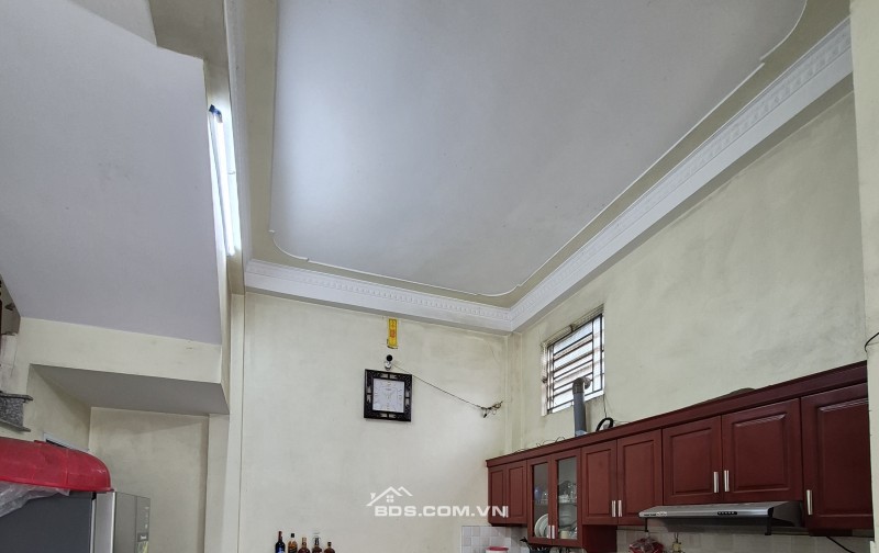 BÁN NHÀ 2.46 TỶ 3 TẦNG 50M2 ( TÂY NAM ) NGÕ RỘNG KHU HỒ ĐẦM BÉT