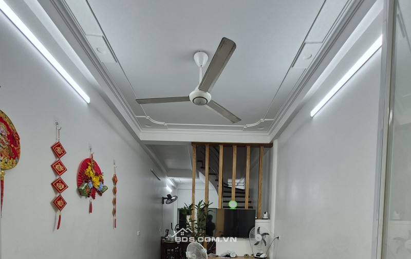 BÁN NHÀ GIÁ RẺ 1.6 TỶ 3 TẦNG 47M2 ( ĐÔNG NAM ) NGÕ TRẦN HUY LIỆU