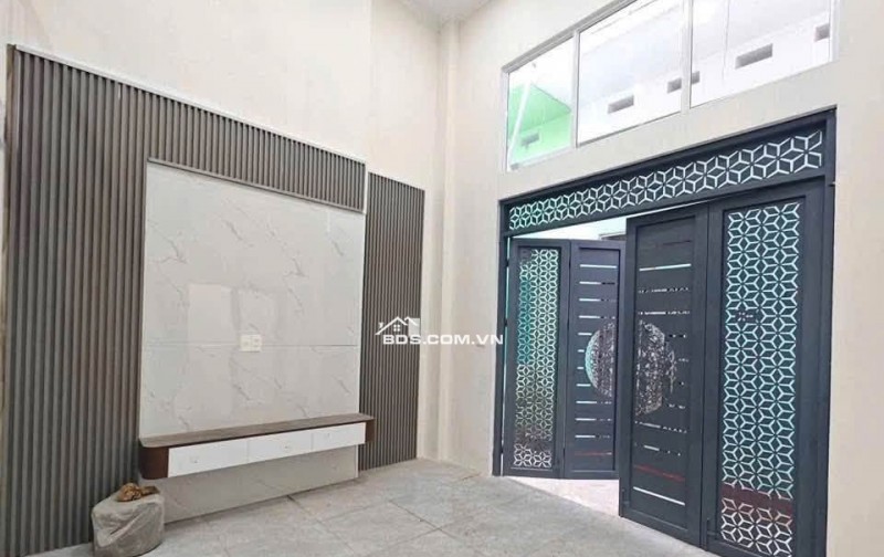 BÁN NHÀ ĐẸP 1.39 TỶ 2.5 TẦNG 46M2 ( TÂY BẮC ) NGÕ PHÙ LONG