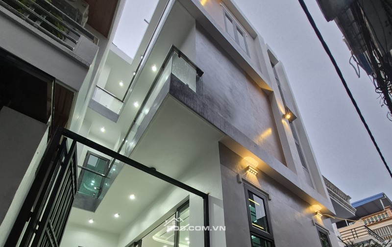 BÁN NHÀ MỚI 2.8 TỶ 3 TẦNG 50M2 NGÕ THÔNG ĐƯỜNG TRẦN NHẬT DUẬT