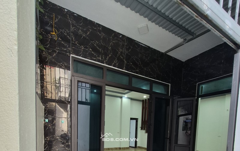 BÁN NHÀ 2.25 TỶ 3 TẦNG 54M2  NGÕ CỰC NGẮN ĐƯỜNG NGUYỄN BÍNH
