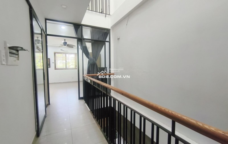 Bán nhà riêng 100m2 tại Bình Hưng, Hồ Chí Minh, đẹp, nhiều tiện ích chỉ 10,5 tỷ