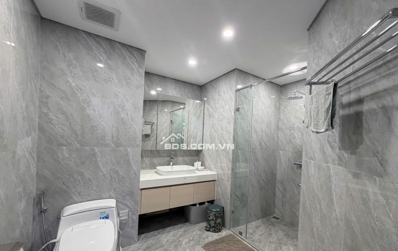 5.9 tỷ sở hữu ngay siêu phẩm Đông Nam - thiết kế 2PN2WC - thông thuỷ 70m2, nội thất nhập khẩu cao cấp, tầng đẹp view thoáng ngay trung tâm Hà Đông
