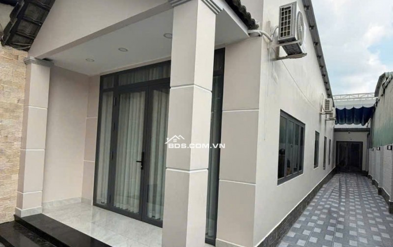 Chủ Ngộp Giảm Sâu Căn 174m² Ngay Trục Đường Lớn Đông Hòa, Tặng Full Nội Thất Xịn - 7.6 Tỷ (TL)