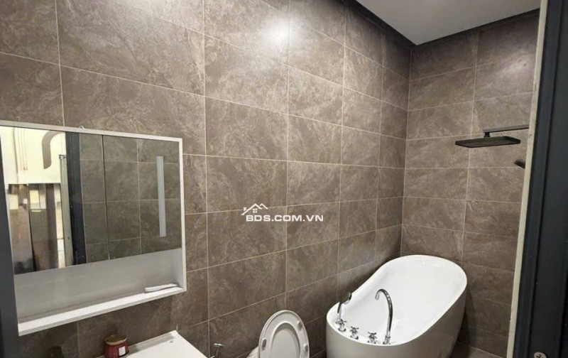 Chủ Ngộp Giảm Sâu Căn 174m² Ngay Trục Đường Lớn Đông Hòa, Tặng Full Nội Thất Xịn - 7.6 Tỷ (TL)