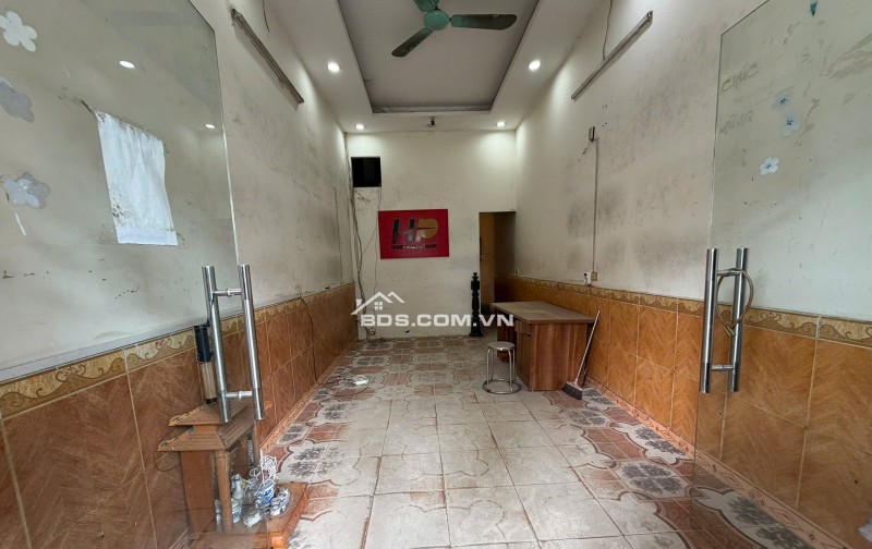 Chính chủ cho thuê nhà 3,5 tầng mặt phố 526 Quang Trung, Hà Đông,hợp kd nhiều mô hình,0978775807