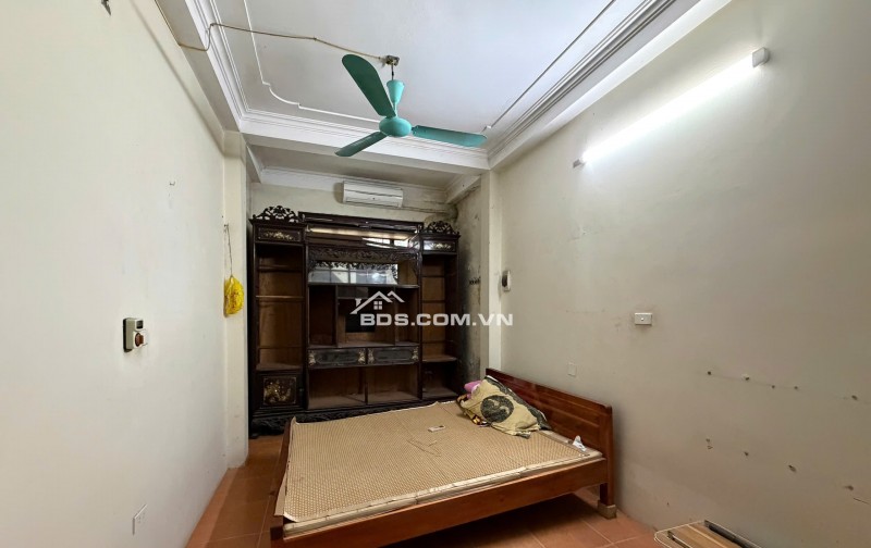 Chính chủ cho thuê nhà 3,5 tầng mặt phố 526 Quang Trung, Hà Đông,hợp kd nhiều mô hình,0978775807