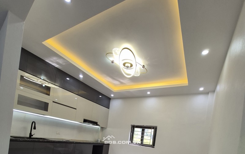 BÁN NHÀ 4.8 TỶ 4 TẦNG 58M2 CÓ GARA Ô TÔ MẶT ĐƯỜNG ĐÔ THỊ MỸ TRUNG