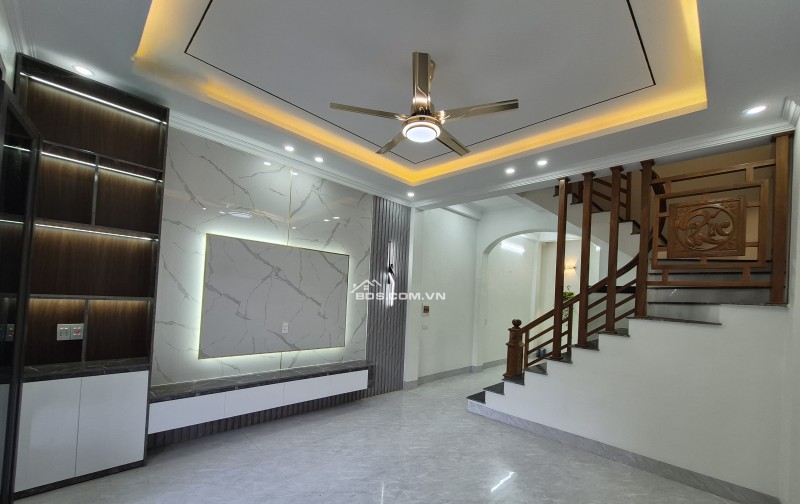 BÁN NHÀ ĐẸP 2.45 TỶ 3 TẦNG 50M2 ( HƯỚNG BẮC ) NGÕ ĐIỆN BIÊN