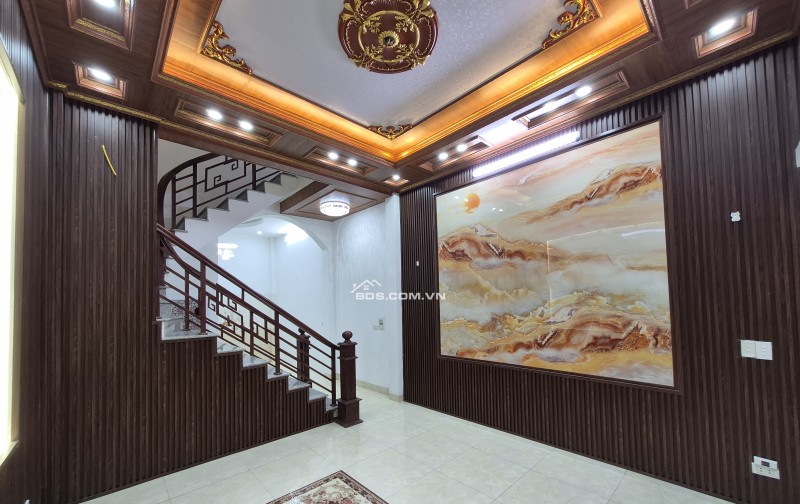 BÁN NHÀ ĐẸP 2.15 TỶ 3 TẦNG 45M2 ( ĐÔNG BẮC ) KHU GỐC MÍT