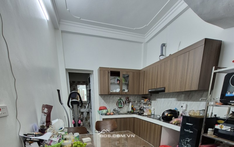 BÁN NHÀ GIÁ RẺ 1.6 TỶ 3 TẦNG 47M2 ( ĐÔNG NAM ) NGÕ TRẦN HUY LIỆU