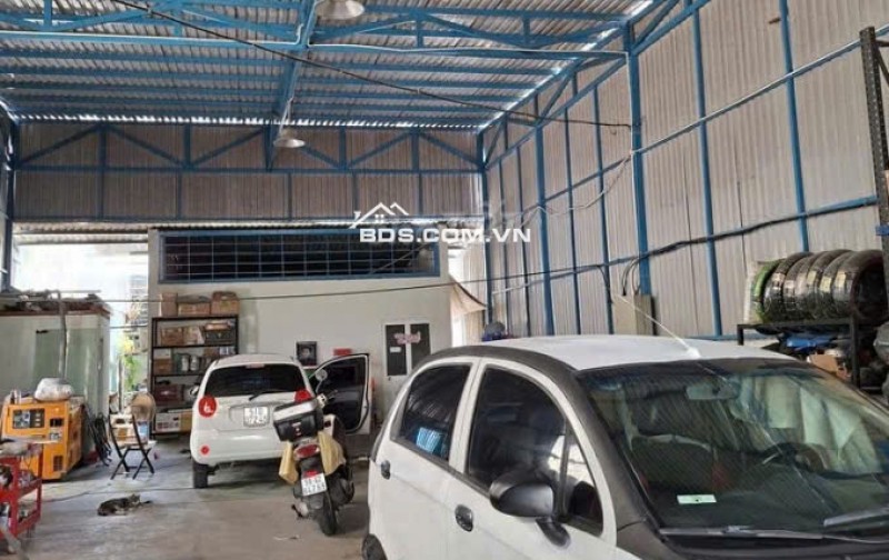 Bán nhà xưởng kinh doanh hay ở đều tốt, sát bờ sông Sài Gòn
