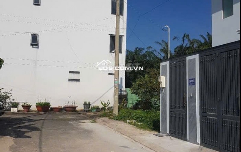 Bán đất thổ cư ở Thới Tam Thôn, Hóc Môn hẻm xe hơi